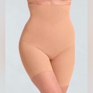 Honeylove New in Package SuperPower Short Sand L